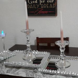 Meet your Posher, Leisy noval